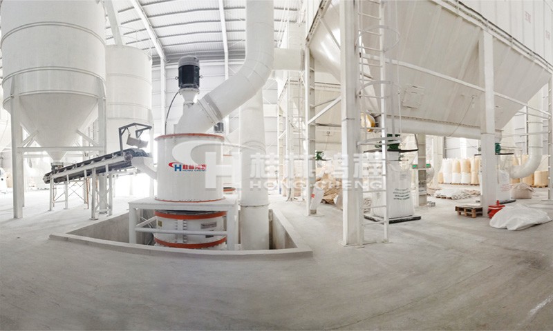 800目超細(xì)碳酸鈣磨粉機(jī)HCH1395環(huán)輥磨東南亞某廠現(xiàn)場 產(chǎn)量4.5噸每小時(shí) 800目超細(xì)碳酸鈣磨粉機(jī)HCH1395環(huán)輥磨東南亞某廠現(xiàn)場 產(chǎn)量4.5噸每小時(shí)